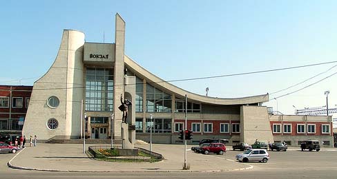 Здание жедезнодорожного вокзала в Северобайкальске