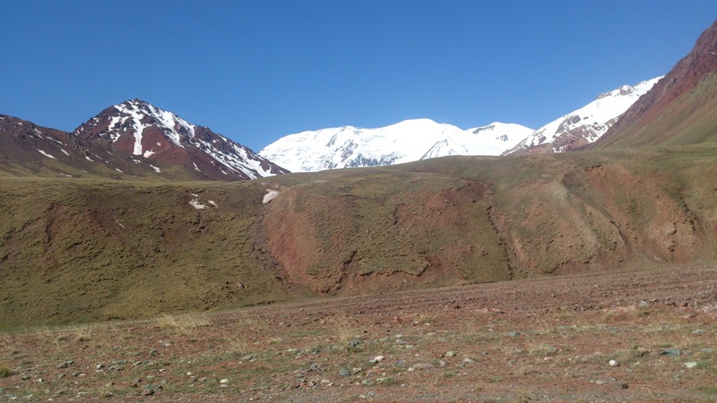 Где-то между Таджикистаном и Киргизией