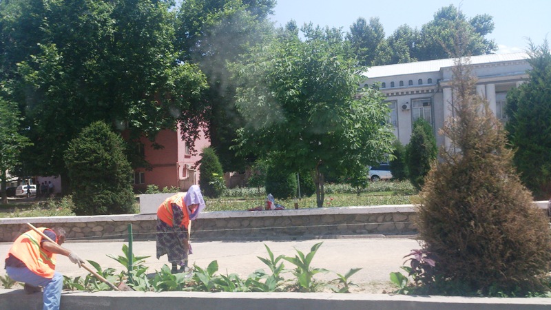 На улицах Душанбе