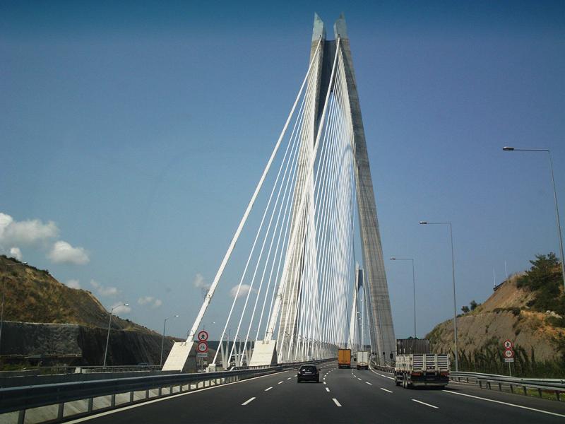 Красавец-мост