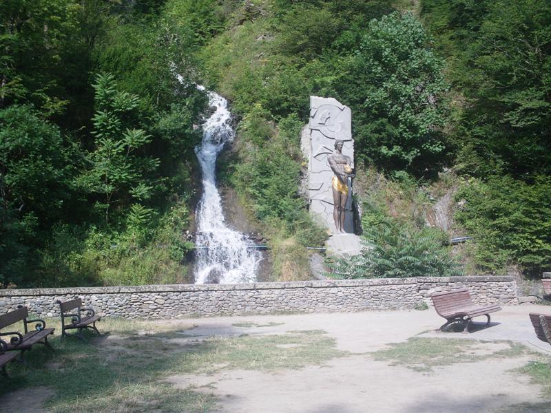 Боржомский водопад
