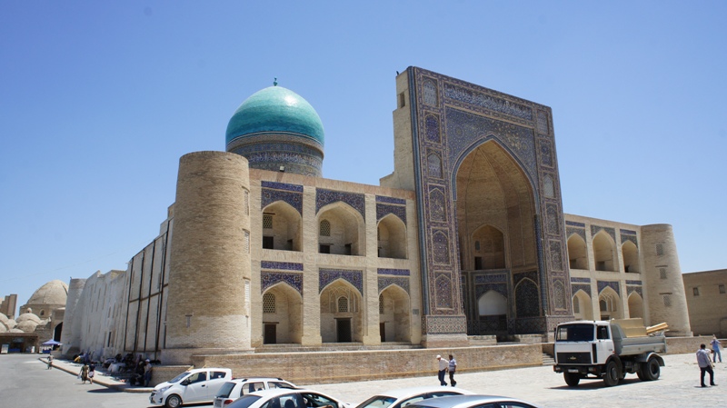 Мечеть и минарет Калян